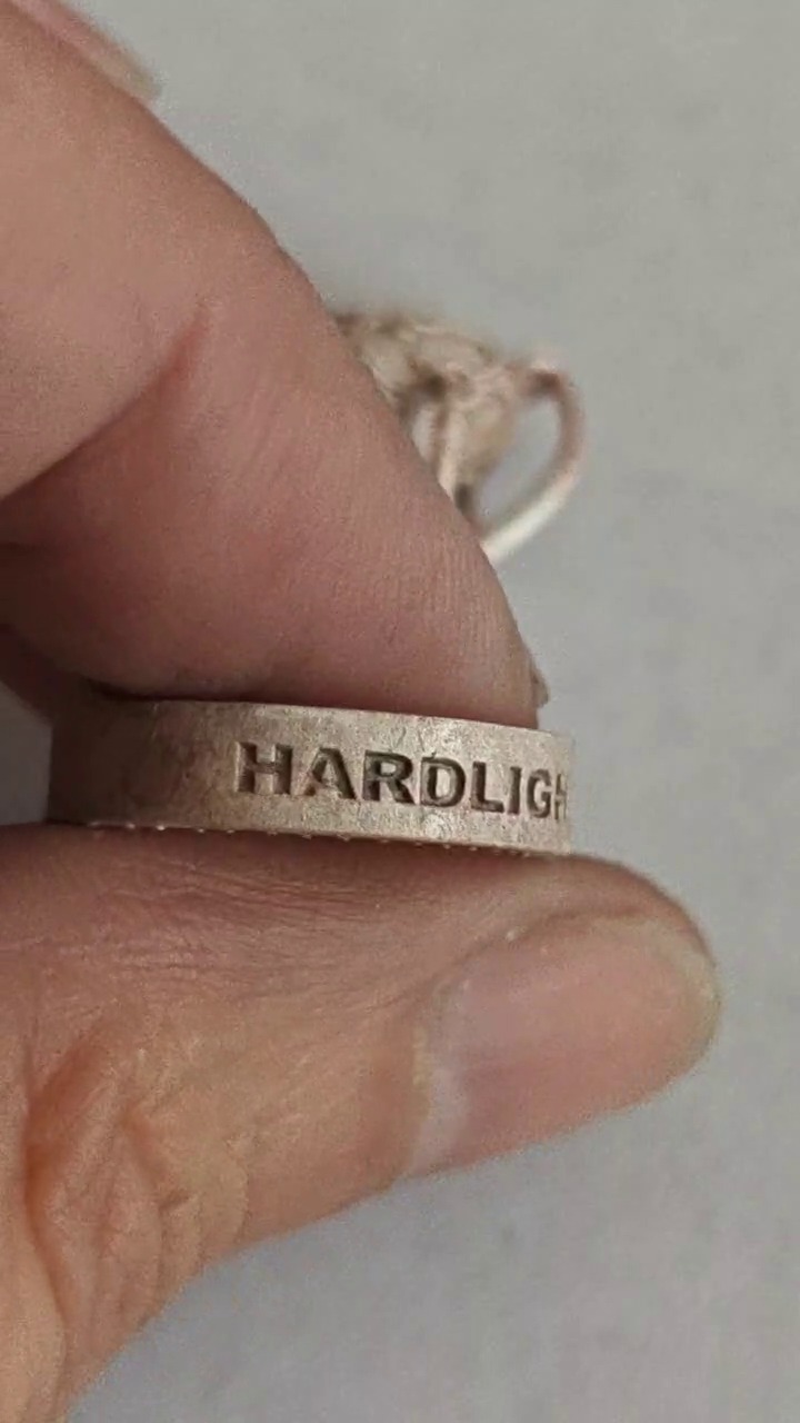 Citrus Cast Lime — читаемая надпись HARDLIGHT на отливке